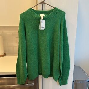 NEVER WORN green H&M sweater size large